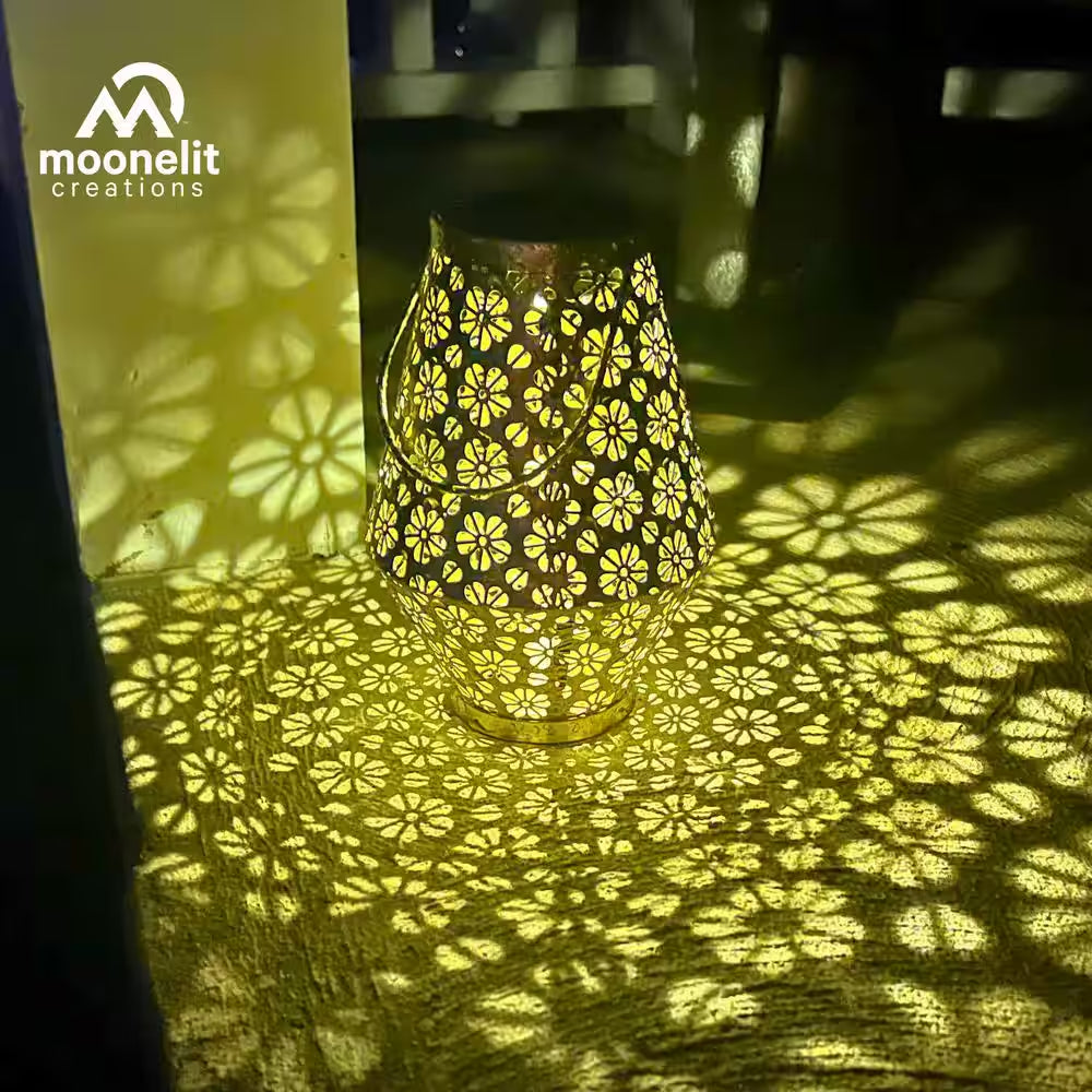 Solar Outdoor Hanging Lantern Light